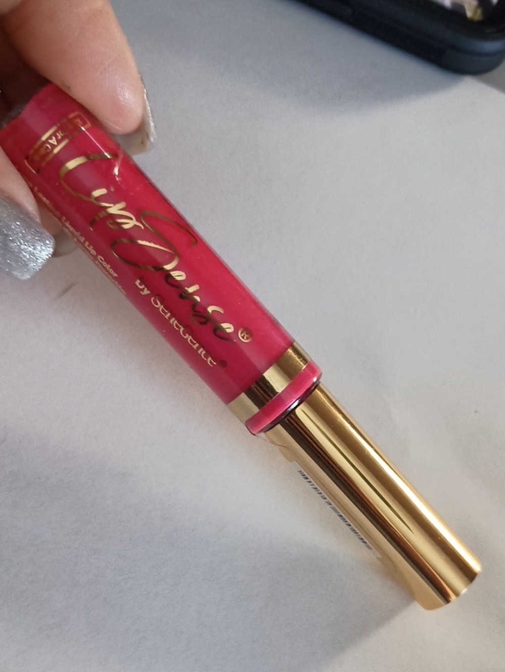 LipSense Liquid Lipstick in Kiss For A Cause / Hot Pink